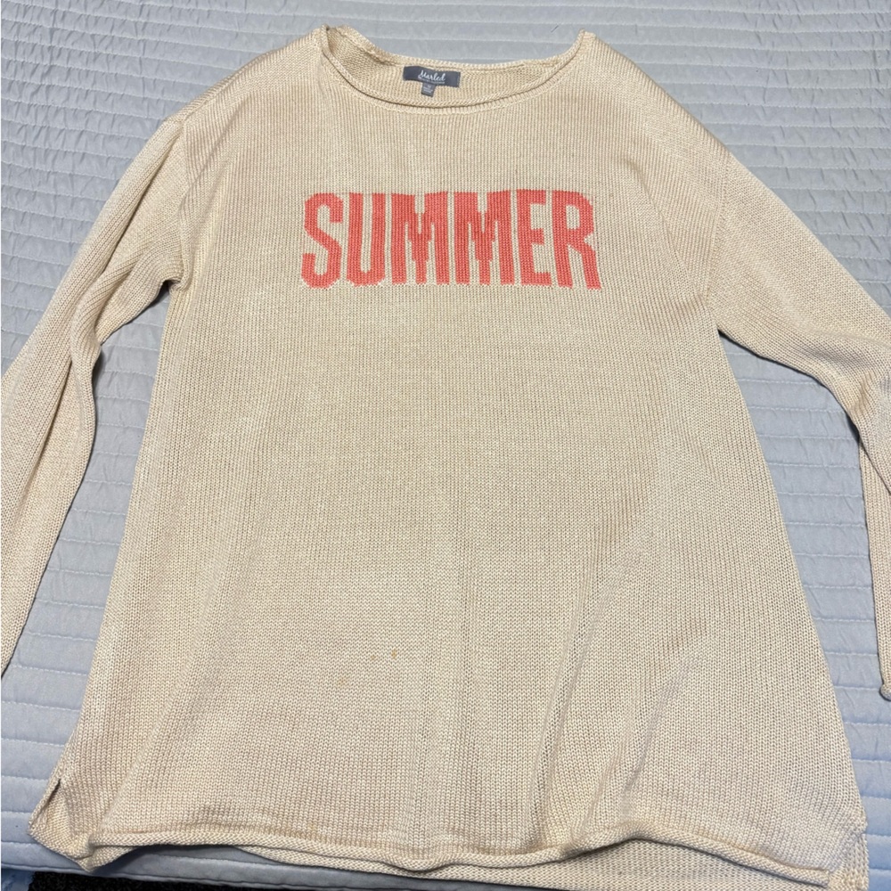 Women’s knitted summer sweatshirt